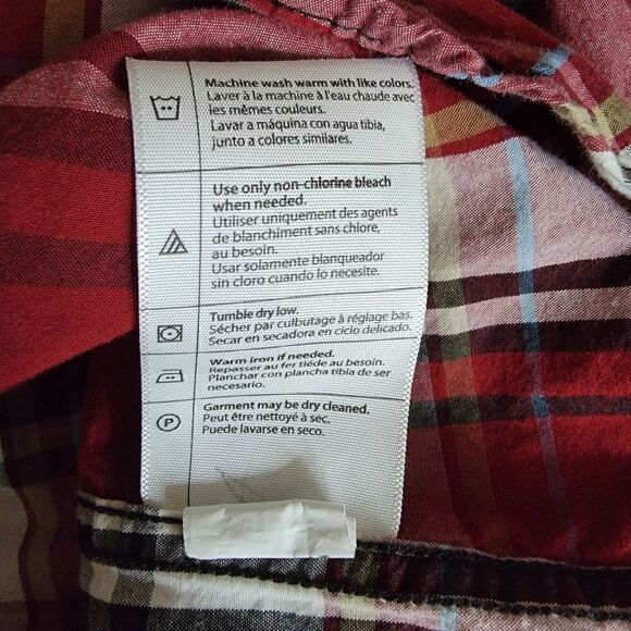 Carhartt Men's Plaid Button Up. Size XL. - Picture 8 of 8